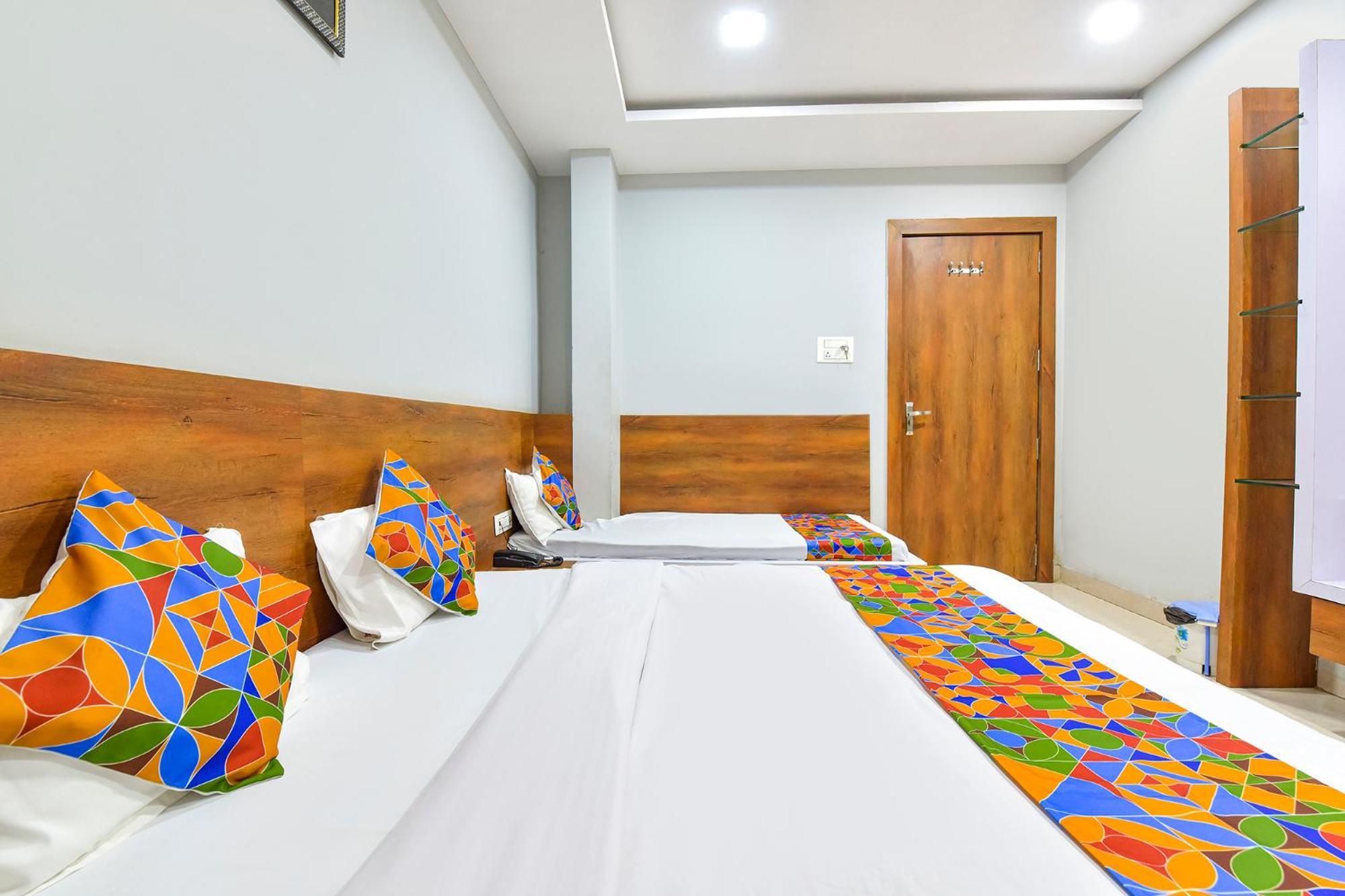 Fabhotel Raghumani Palace Ujjain Extérieur photo