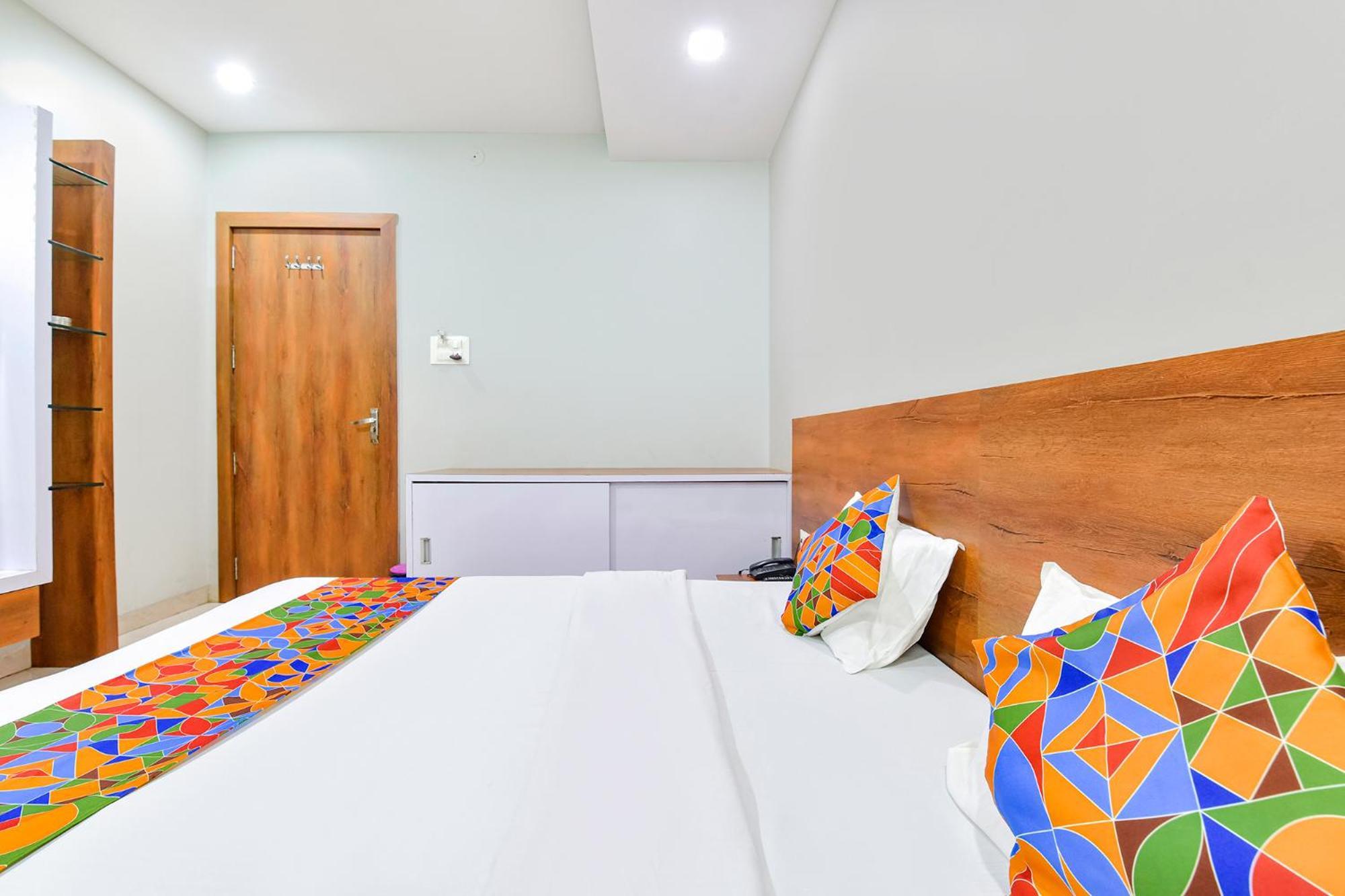 Fabhotel Raghumani Palace Ujjain Extérieur photo